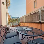 Apartman Modern One-bedroom With Terrace - Naviglio Martesana