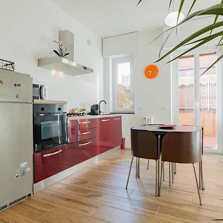Modern One-bedroom With Terrace - Naviglio Martesana * Milano