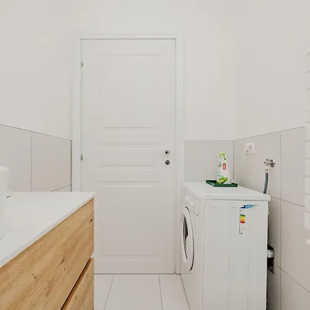 Modern One-bedroom With Terrace - Naviglio Martesana Lejlighed Milano