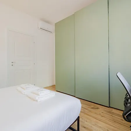 Lejlighed Modern One-bedroom With Terrace - Naviglio Martesana
